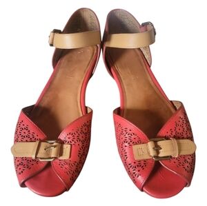 Gentle Souls by Kenneth Cole Women's Stylish Bessie Red and Tan Flat Sandals 10M
